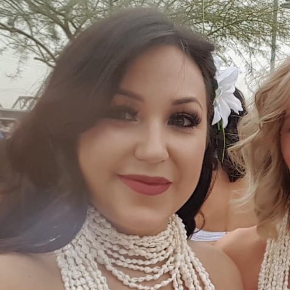 Meet your Posher, April